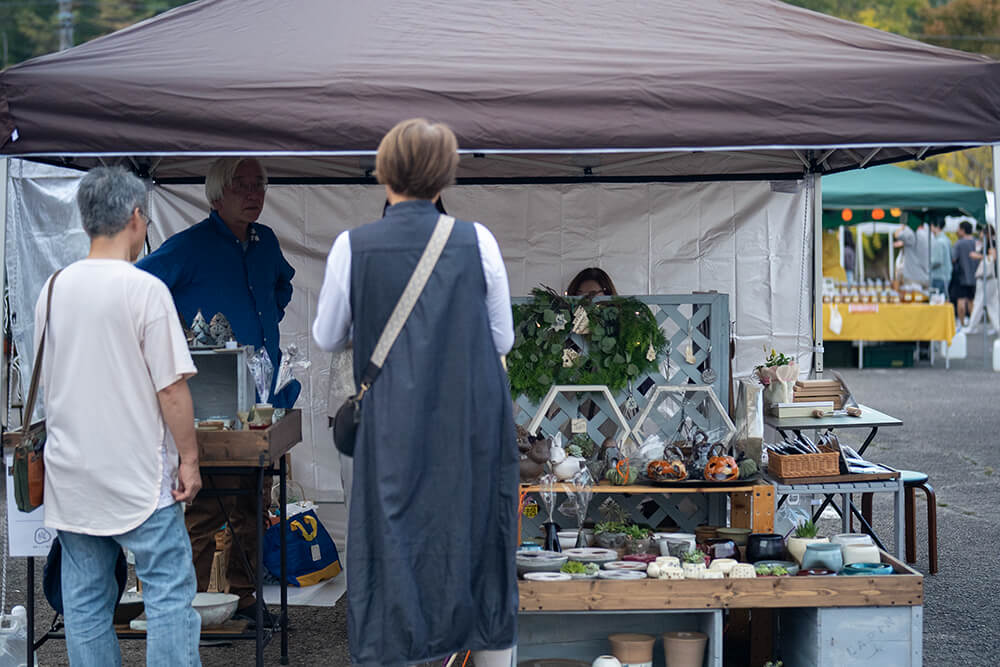 織部ヒルズ陶器市