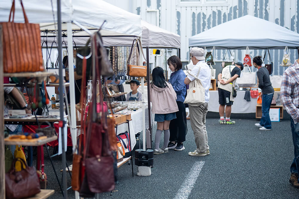 織部ヒルズ陶器市